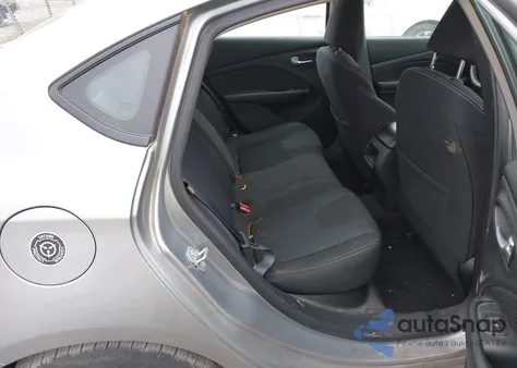 2015 Dodge Dart Sxt z USA, uszkodzony, nr VIN 1C3CDFBB3FD315187